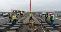 Indul az 1-es villamos továbbépítése a Rákóczi hídon