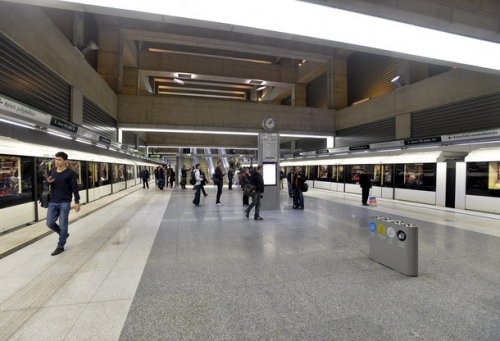 Naponta több mint százezer utas használja a 4-es metrót