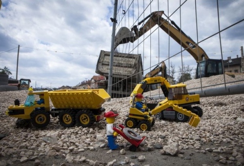 LEGO-emberek is dolgoznak a Széll Kálmán téren