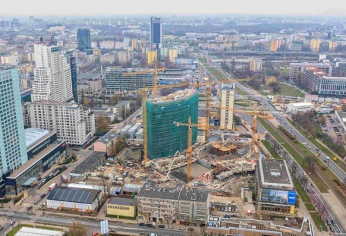 Liebherr daruk építik az új varsói felhőkarcolót