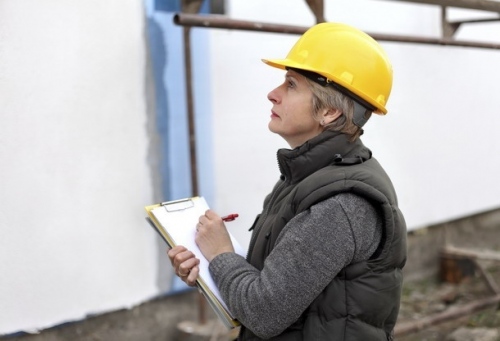 Tájékoztató kampány az építőipari munkabalesetek csökkentéséért