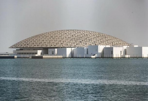 Megnyílt az Abu-Dzabiban épült új Louvre múzeum