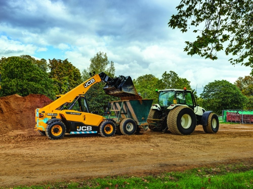 Elektromos JCB loadall az év bérleti terméke