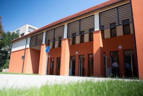 Átadták a Gulner Gyula általános iskola új épületszárnyát