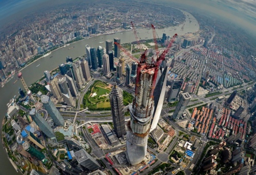 Elkészült a Shanghai Tower acélváza